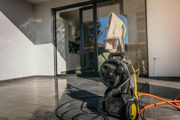 Best Graffiti Removal  in Fountainebleau, FL